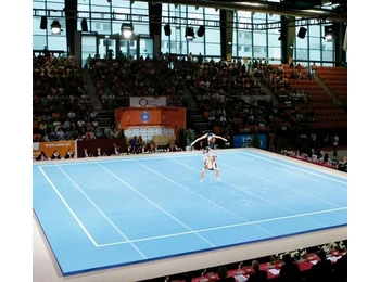 Помост гимнастический пружинный для вольных упражнений с ковром и будо матами 14*14*0,2 м (Для международных соревнований)